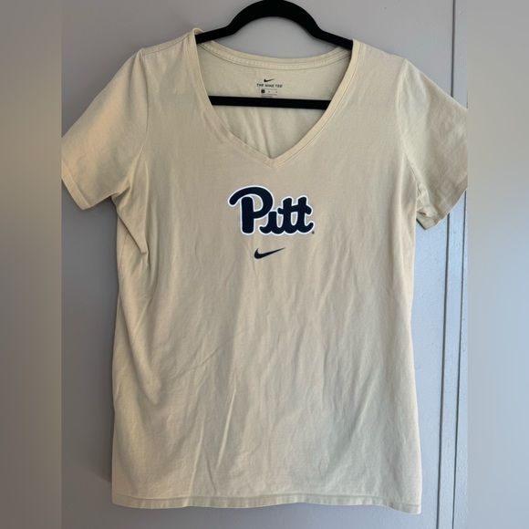 University of Pittsburgh Nike V-Neck - Women’s Size L - Picture 1 of 3